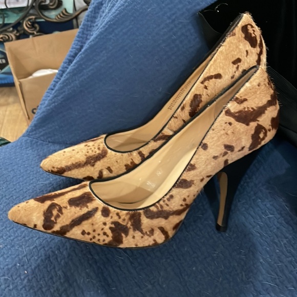 Talbots Animal Print High Heel Shoe - Picture 2 of 4